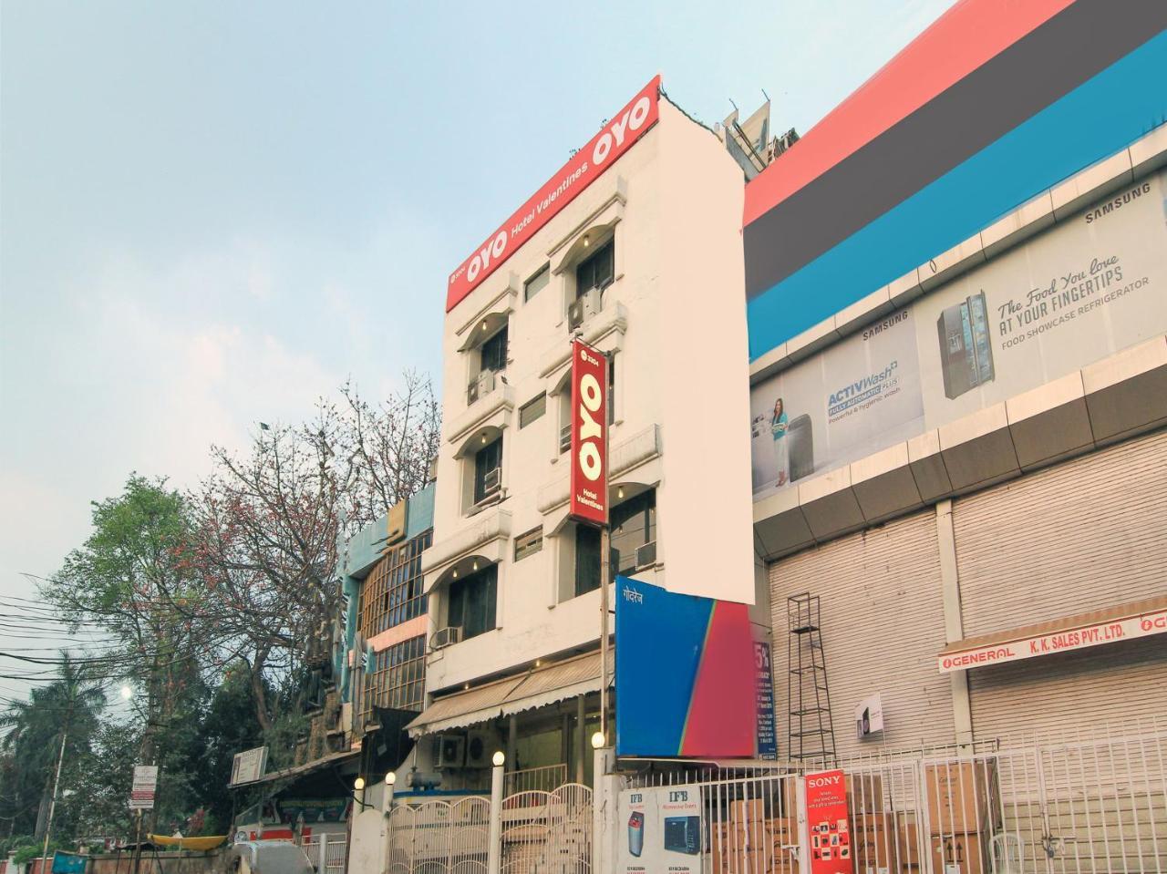 Oyo 3304 Hotel Valentines Prayagraj Exterior foto